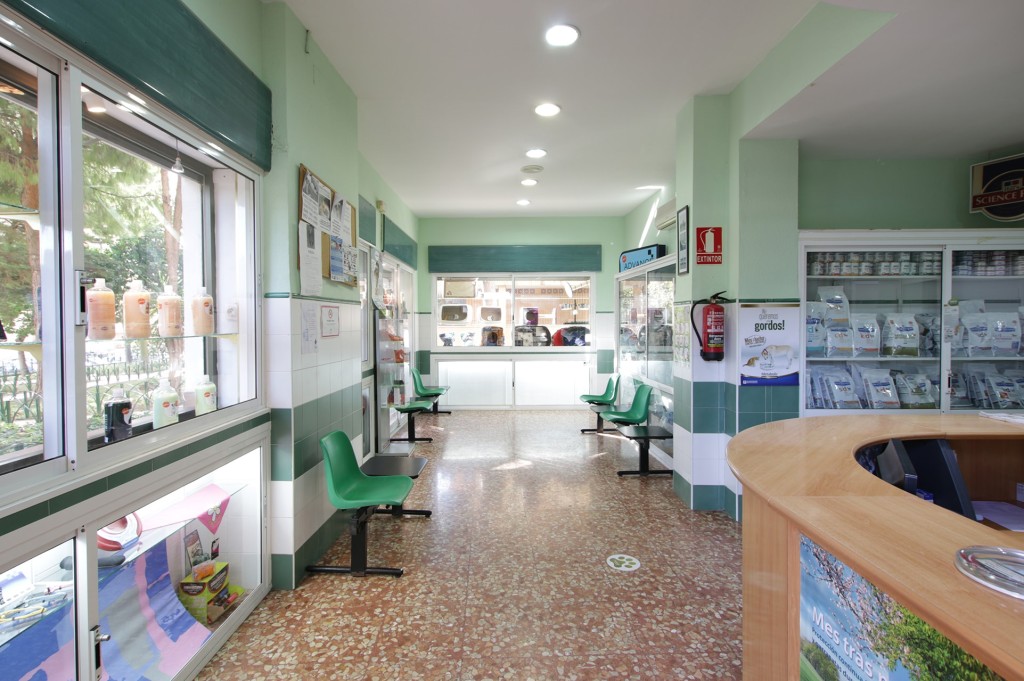 Clínica Veterinaria La Roca