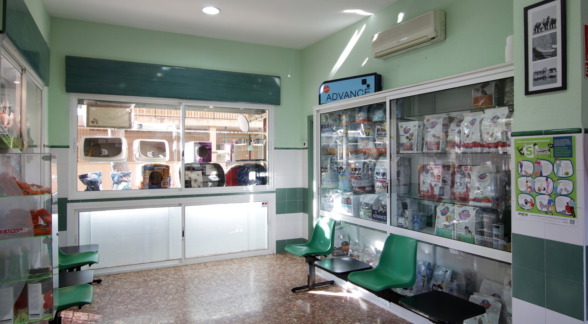 Clínica Veterinaria La Roca