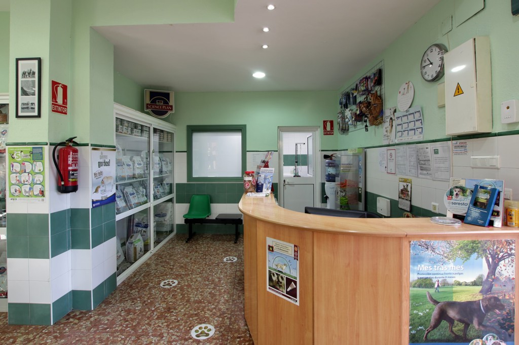 Clínica Veterinaria La Roca